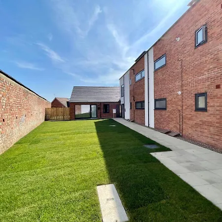 Апартаменты Hawthorn View *